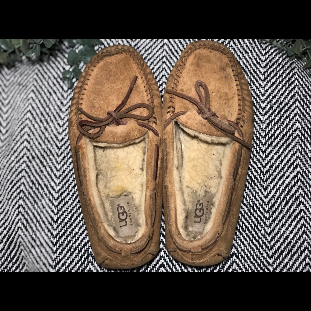 UGG Moccasin